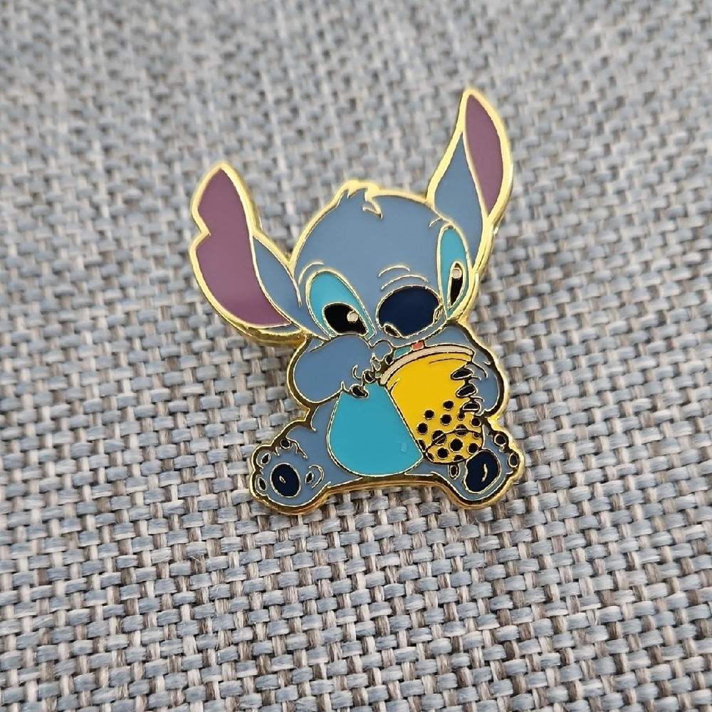 Loungefly Stitch Enamel Pin